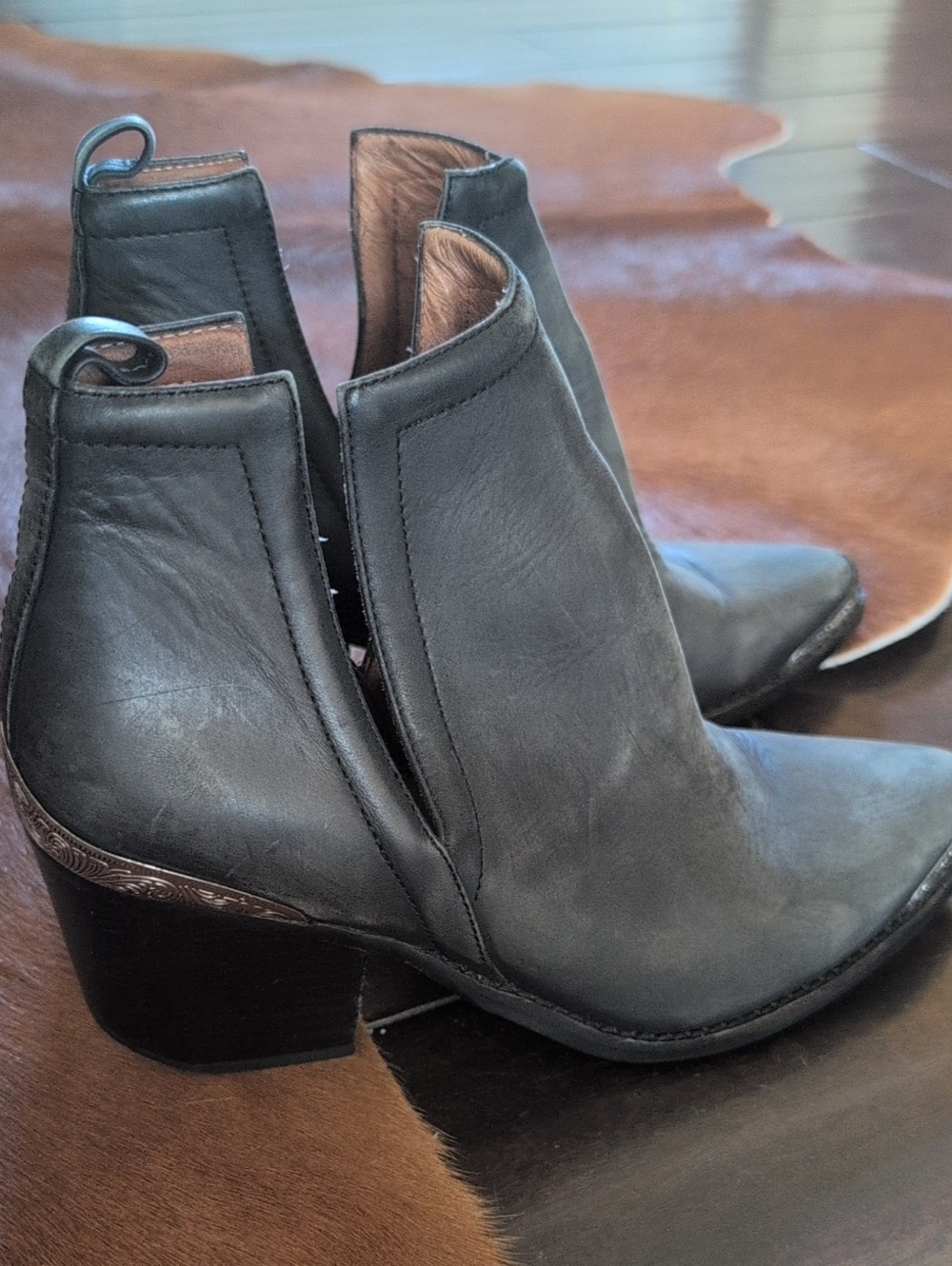 Jeffrey Campbell Slate Gray Leather Ankle Booties with Silver Toe & Heel Caps - Picture 3 of 7